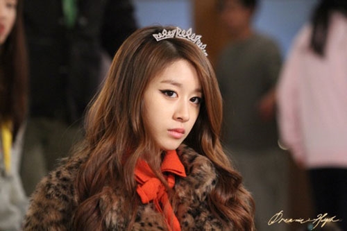 So sánh các thế hệ nữ thần màn ảnh Hàn Quốc, Suzy cũng "chưa là gì"