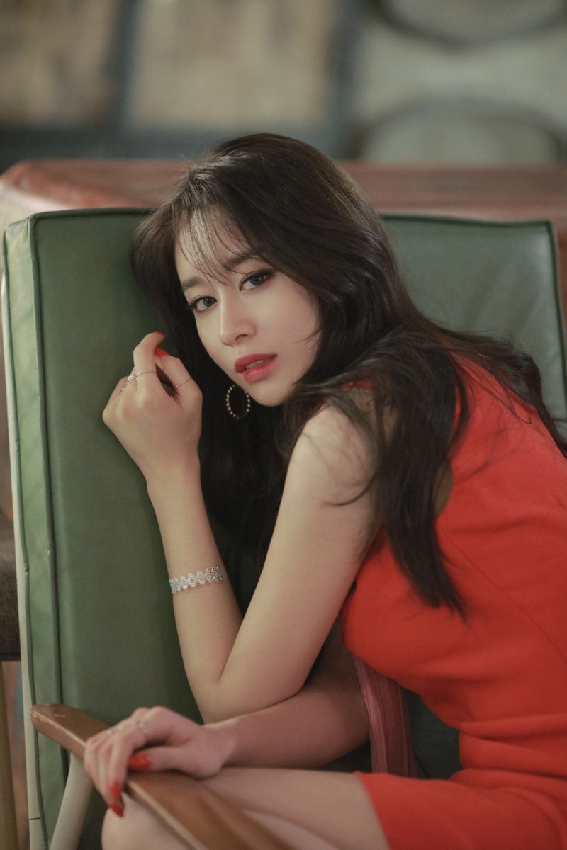 So sánh các thế hệ nữ thần màn ảnh Hàn Quốc, Suzy cũng 'chưa là gì'