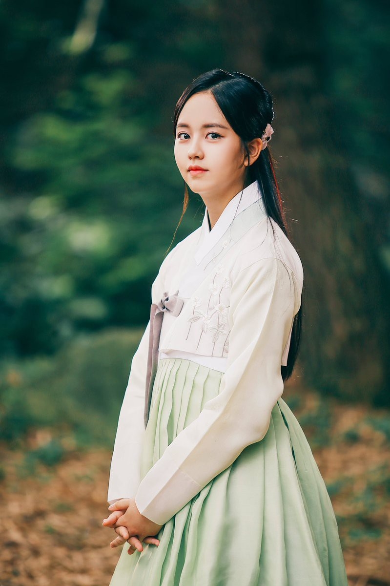 Kim Yoo Jung và Kim So Hyun ai đẹp hơn