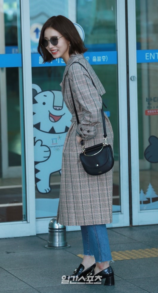 Shin Se Kyung - Go Jun Hee tự tin khoe sắc với mái tóc ngắn cá tính