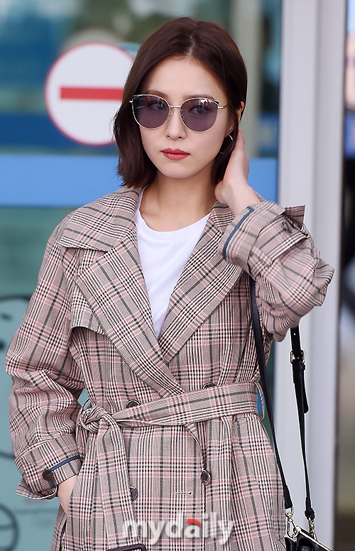 Shin Se Kyung - Go Jun Hee tự tin khoe sắc với mái tóc ngắn cá tính