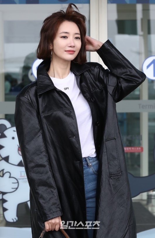 Shin Se Kyung - Go Jun Hee tự tin khoe sắc với mái tóc ngắn cá tính