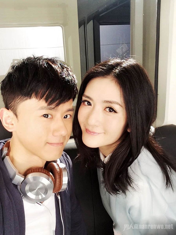 Trương Kiệt bị 'bóc mẽ' vì khoe chuyện tình yêu ngọt ngào với Tạ Na