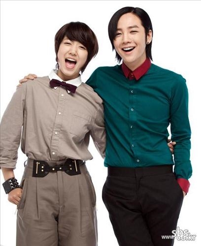 Điểm danh những nam thần đẹp đôi nhất với Park Shin Hye