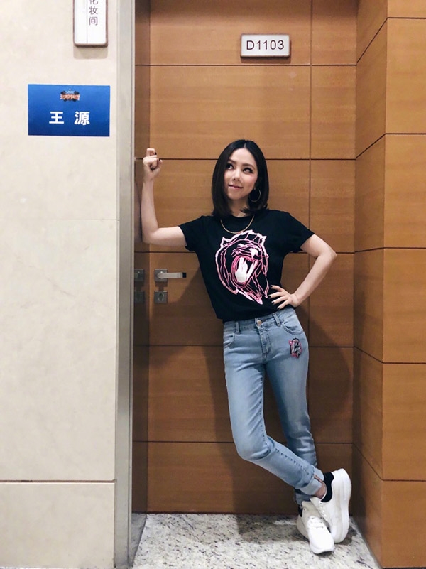 Phì cười vì những khoảnh khắc dàn sao Hoa ngữ hóa thân thành fan cuồng