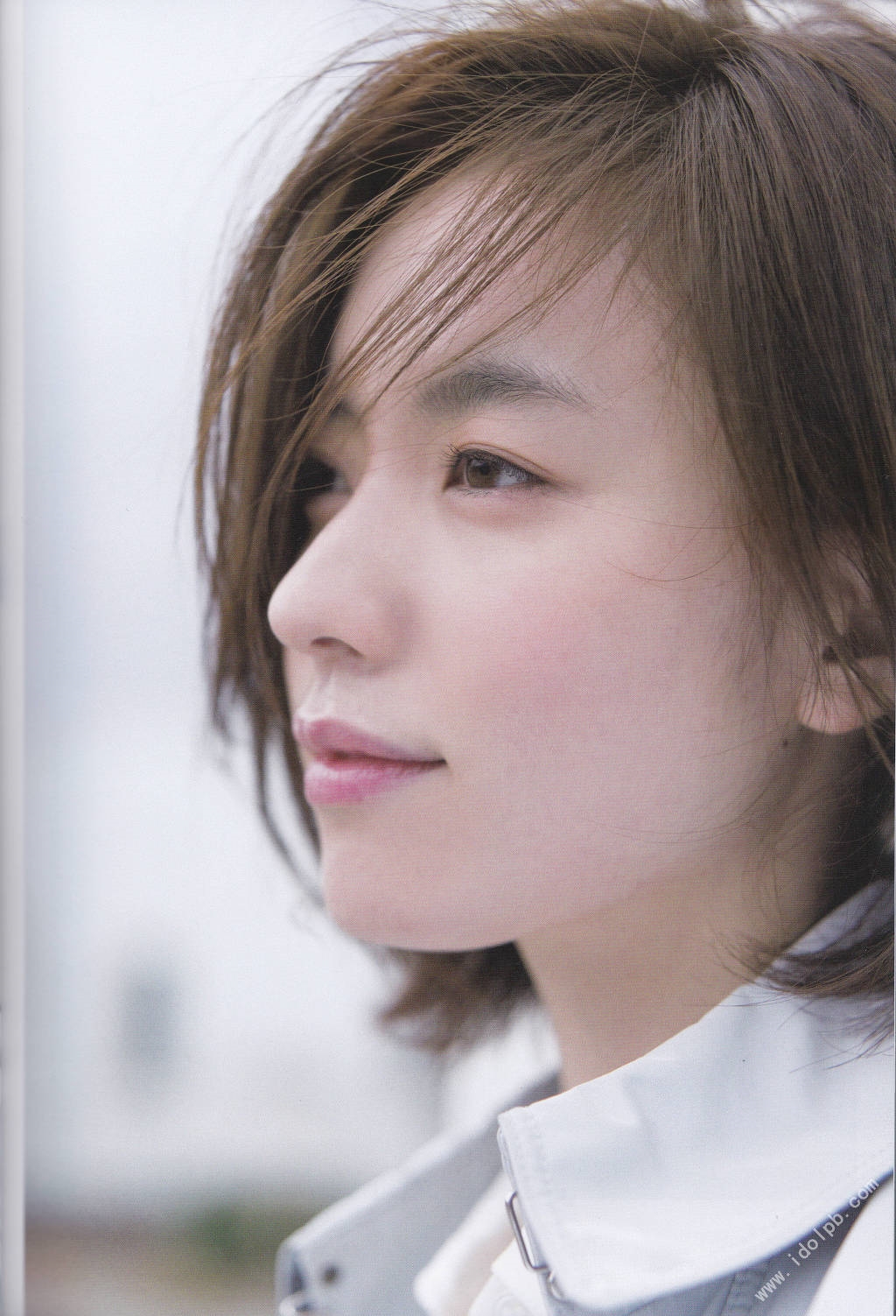 Han Hyo Joo đẹp ngây ngất trong loạt ảnh với mái tóc ngắn