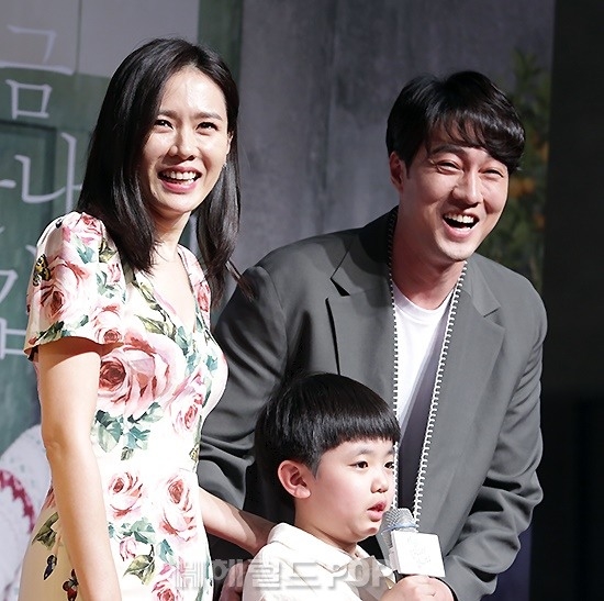 Dàn sao khủng xuất hiện tại buổi chiếu VIP movie 'Be With You'
