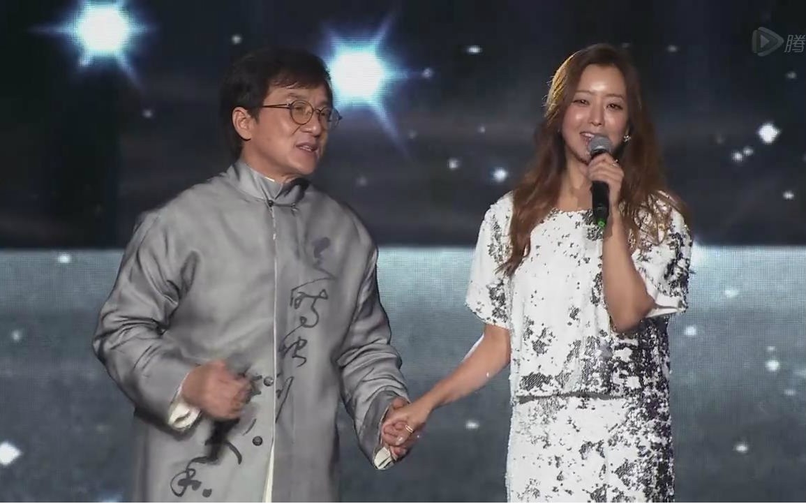 Thành Long và Kim Hee Sun lần đầu tiên hát live OST Endless Love