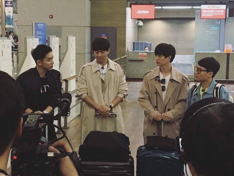 Lộ hình ảnh đầu tiên của Lee Seung Gi và đoàn quay show tại Việt Nam