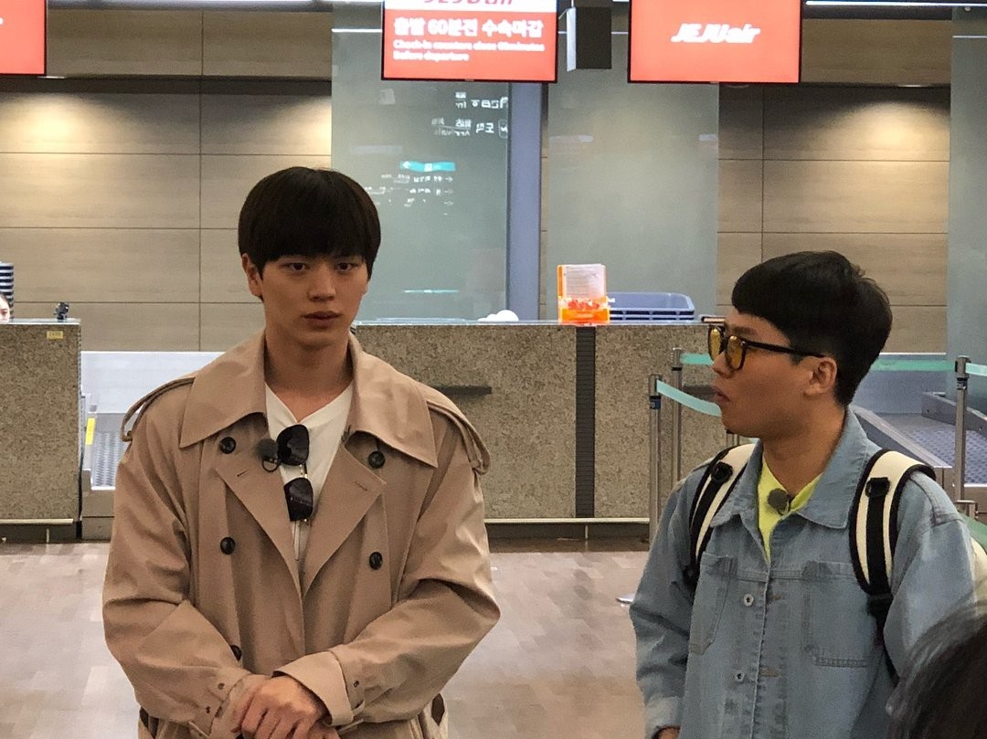 Lộ hình ảnh đầu tiên của Lee Seung Gi và đoàn quay show tại Việt Nam