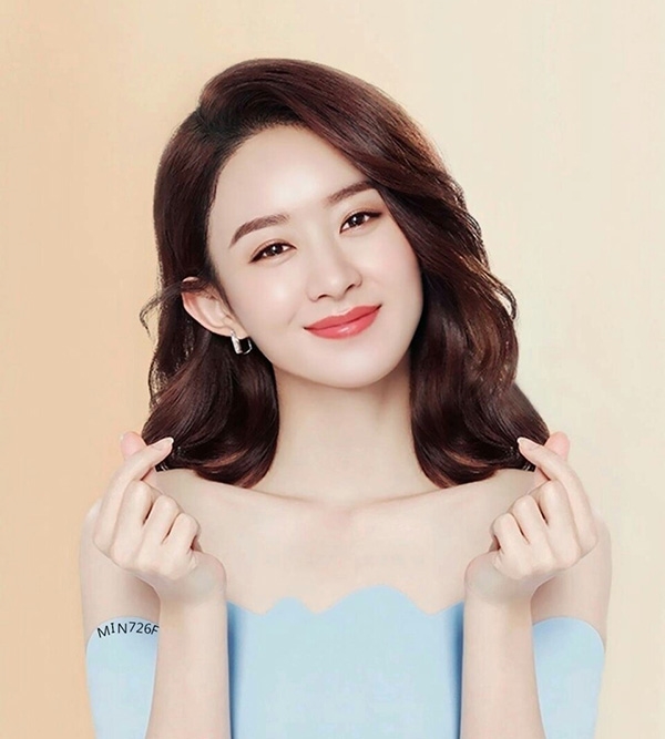 Phản ứng của sao Cbiz khi bị hỏi: 'Cả 2 rơi xuống nước, cứu ai trước?'