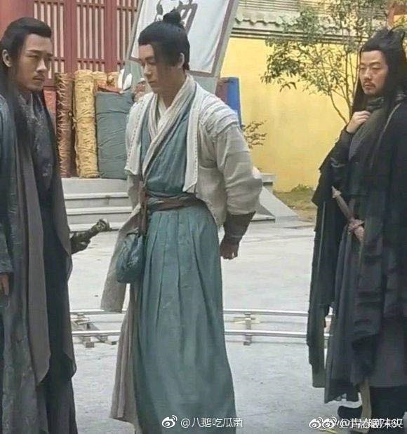 Tân Tuyệt Đại Song Kiều, Tân Ỷ Thiên Đồ Long Ký tiếp tục lộ tạo hình