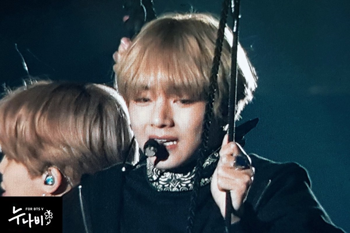 Ai mà tin được V (BTS) lại có những nỗi sợ đáng yêu thế này?