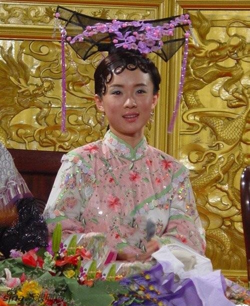 Những kiểu tóc mái dìm nhan sắc mỹ nhân Hoa ngữ trong phim cổ trang