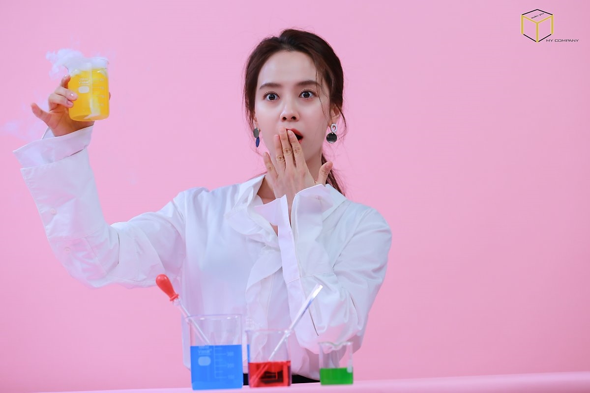 Song Ji Hyo chia sẻ chưa muốn kết hôn, hài lòng với cuộc sống hiện tại