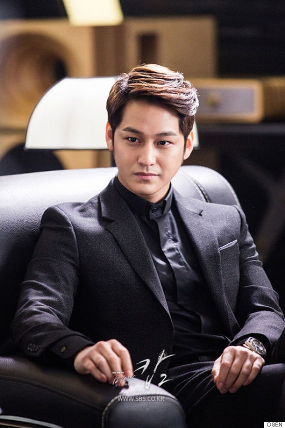 Oh Yeon Seo và Kim Bum trở thành cặp đôi mới của làng giải trí Hàn