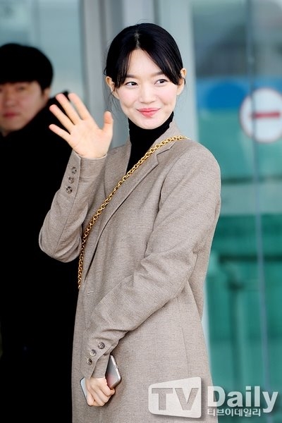 Shin Min Ah trở lại với vẻ đẹp nữ thần cùng bộ ảnh bên trời Tây
