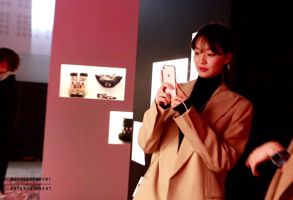 Shin Min Ah trở lại với vẻ đẹp nữ thần cùng bộ ảnh bên trời Tây