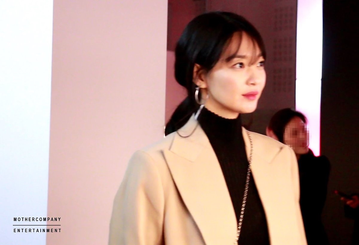 Shin Min Ah trở lại với vẻ đẹp nữ thần cùng bộ ảnh bên trời Tây
