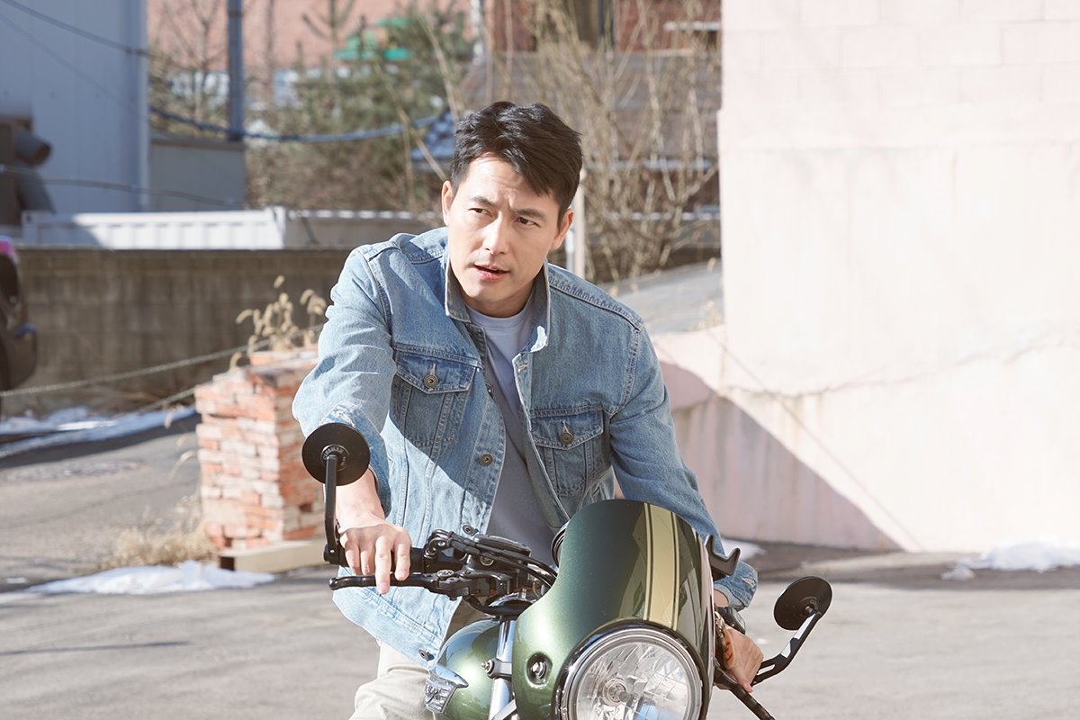 Jung Woo Sung lại khiến fan nữ 'đau tim' với bộ ảnh mới cực đẹp