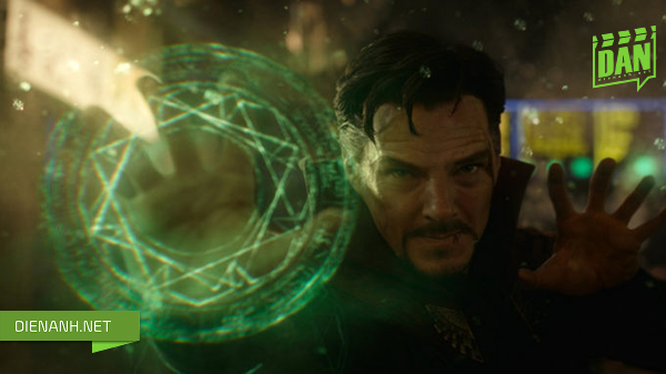 Doctor Strange - Không làm bác sĩ phẫu thuật được thì anh làm siêu anh hùng đỡ vậy...