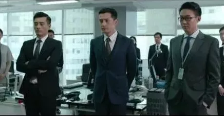 Những khuyết điểm về dáng người khiến sao Cbiz bị cười chê