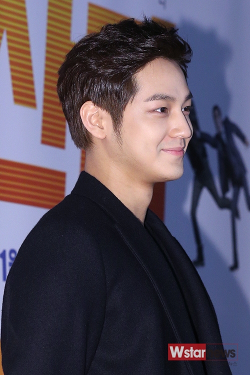 Kim Bum bị 'ném đá' thậm tệ khi thông báo sẽ nhập ngũ