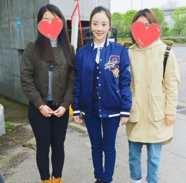 Lý Tiểu Lộ "tươi hẳn" sau khi "hàn gắn thành công" với Giả Nãi Lượng