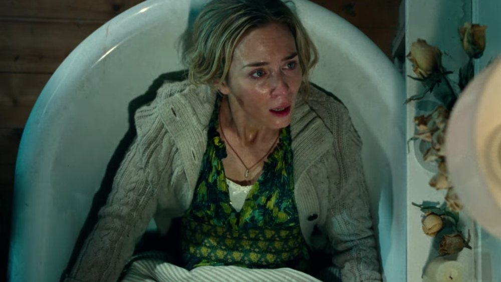 Nhưng phải làm sao khi Emily Blunt là một bà mẹ mang thai sắp tới ngày sinh nở?