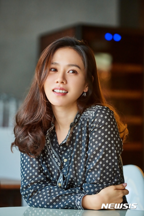 Cộng đồng mạn đoán già đoán non Son Ye Jin sắp bị khui chuyện tình cảm