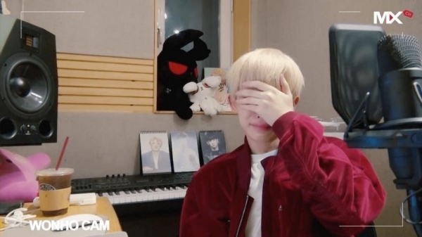 Những idol Hàn rất mau nước mắt