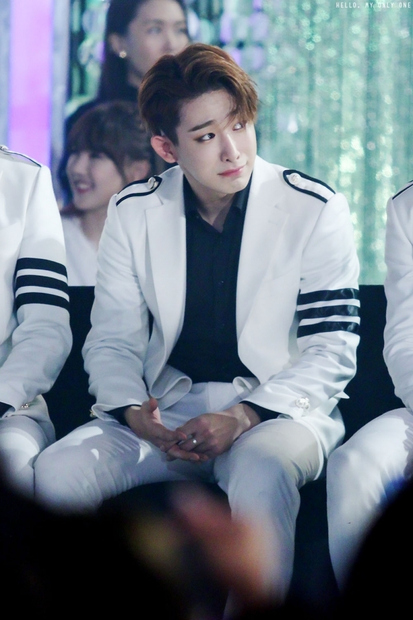 Những idol Hàn rất mau nước mắt
