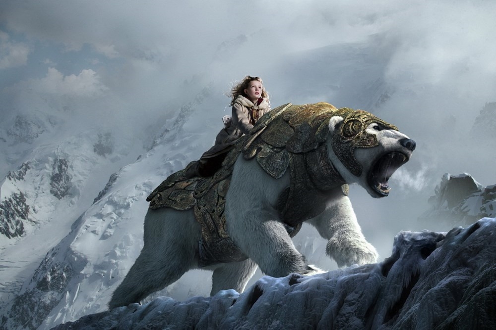 The Golden Compass (2007): Thu được 372 triệu USD, giành tượng vàng Oscar hạng mục Kỹ xảo hình ảnh xuất sắc năm 2008, nhưng chừng đó là chưa đủ để The Golden Compass có thể được thực hiện tiếp phần hai. Tác phẩm giả tưởng do Anh-Mỹ hợp tác sản xuất có sự góp mặt của nhiều ngôi sao như Eva Green, Daniel Craig, Christopher Lee và Nicole Kidman, nhưng lại không thể tạo ra hiệu ứng mạnh mẽ tại phòng vé như những Harry Potter hay The Chronicles of Narnia tại thời điểm ra mắt. Rốt cuộc, người ta không biết đến bao giờ mới được theo dõi tiếp hai tập The Subtle Knife và The Amber Spyglass.