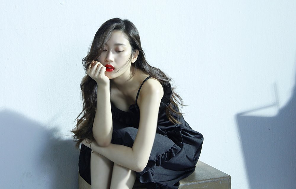 Những hình ảnh hậu trường của mỹ nhân 9x thế hệ mới - Moon Ga Young