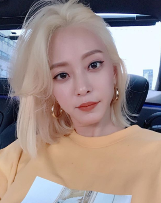 Nữ diên viên xinh đẹp Han Ye Seul gặp chịu sự cố phẫu thuật khối u