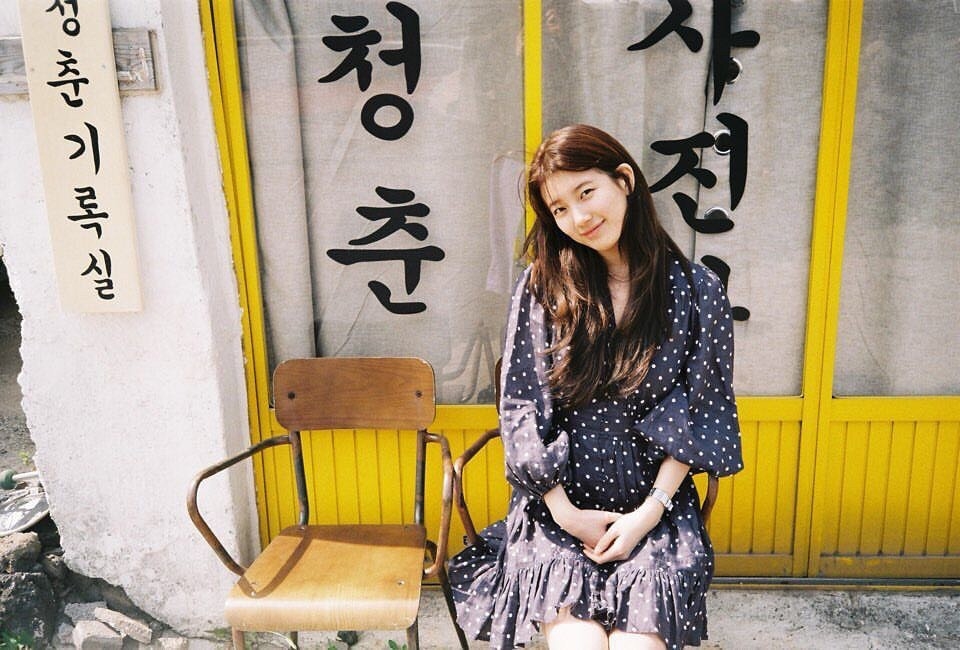 Suzy xinh đẹp hết nấc trong loạt ảnh du lịch đảo Jeju