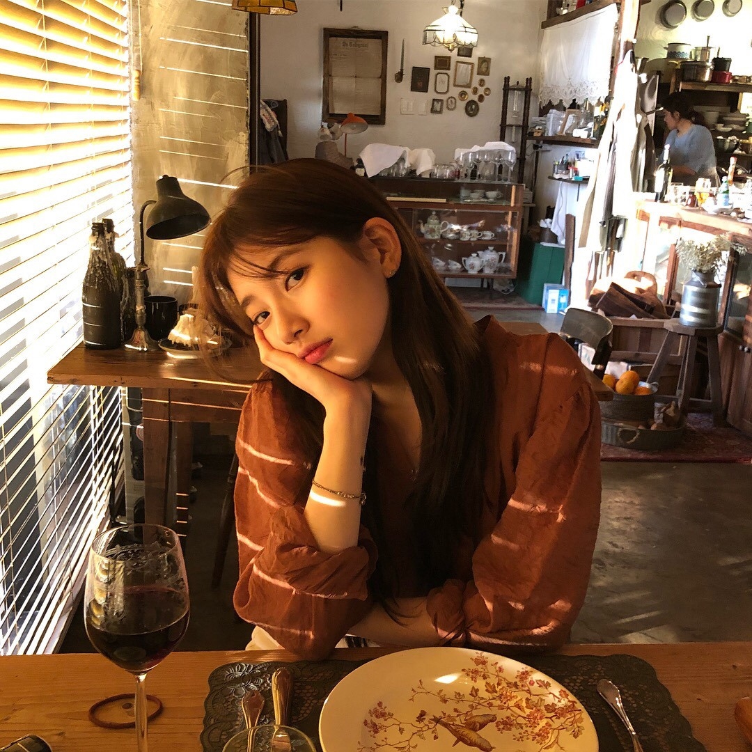 Suzy xinh đẹp hết nấc trong loạt ảnh du lịch đảo Jeju