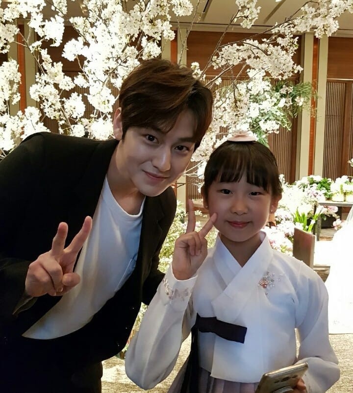 Lần đầu đăng ảnh sau tin hẹn hò, Kim Bum bất ngờ lấy lại phong độ