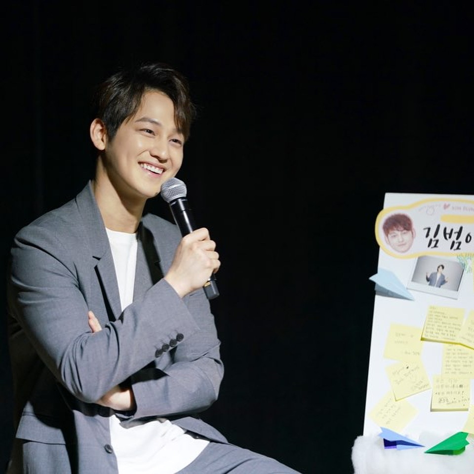 Lần đầu đăng ảnh sau tin hẹn hò, Kim Bum bất ngờ lấy lại phong độ