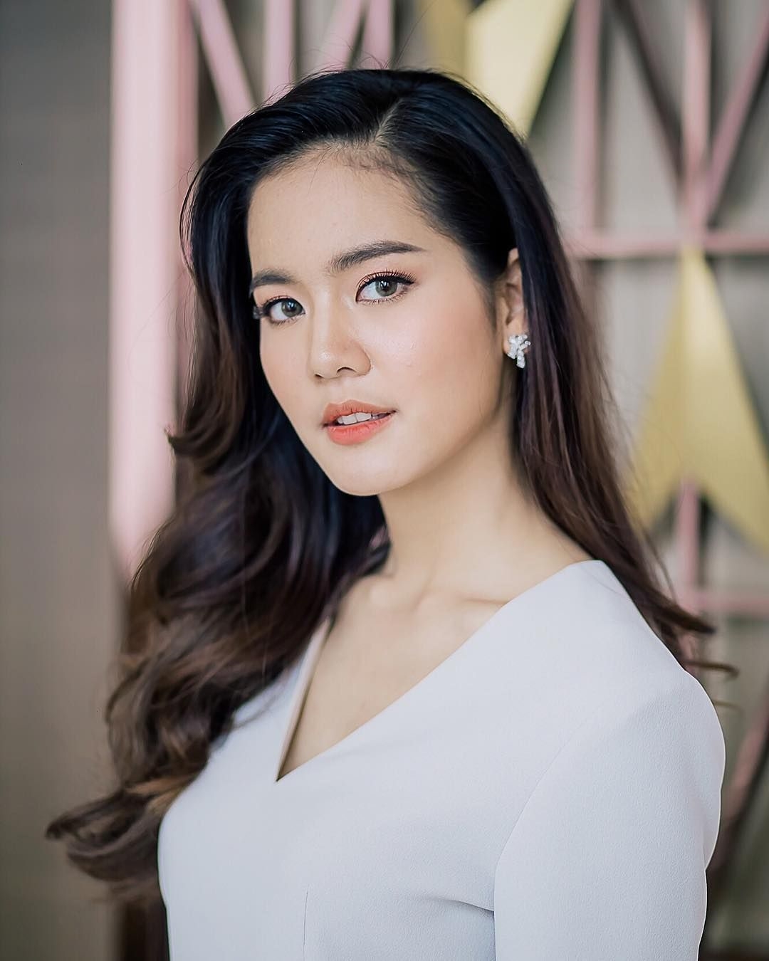 Những diễn viên Thái chăm khoe giọng qua các bản nhạc phim nhất