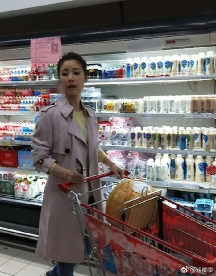 "Mẹ một con" Lâm Tâm Như vẫn chưa phân biệt được bột mì và hạt lúa mì