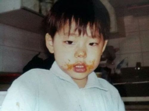 Những bức hình hồi bé yêu muốn xỉu của các nhóm trưởng Kpop