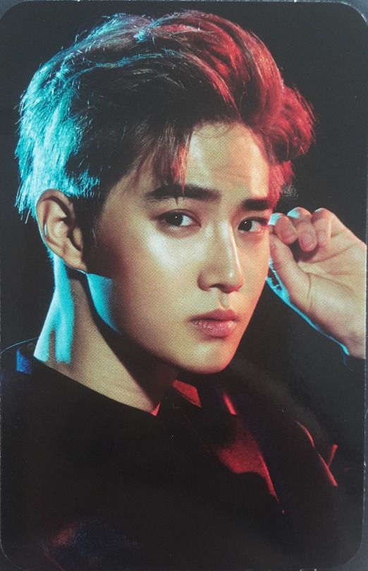 Những bức hình hồi bé yêu muốn xỉu của các nhóm trưởng Kpop