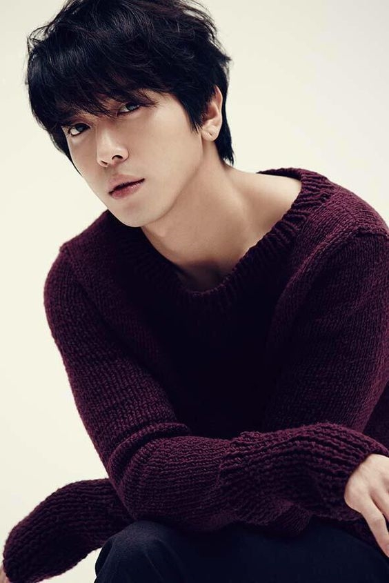 Những bức hình hồi bé yêu muốn xỉu của các nhóm trưởng Kpop