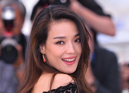 Tuổi thơ cơ cực, thăng trầm của hàng loạt sao đình đám Hoa ngữ