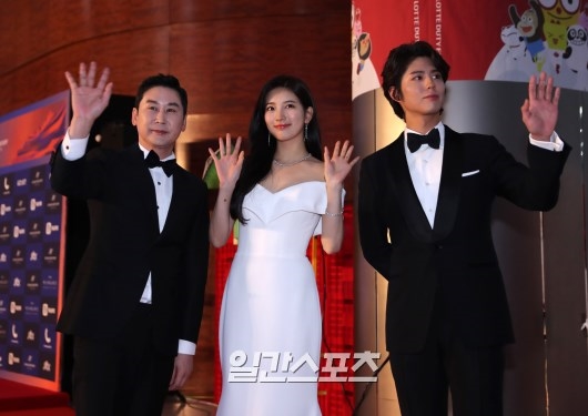 Dàn sao trên thảm đỏ lễ trao giải Baeksang 2018