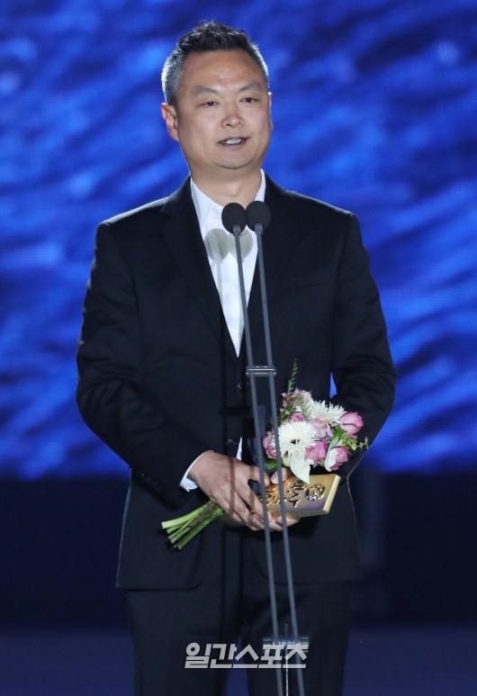Danh sách các giải thưởng tại lễ trao giải Baeksang 2018