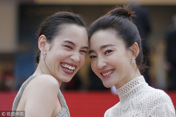 Vương Lệ Khôn - Kiko 'vượt mặt' Phạm Băng Băng trên thảm đỏ Cannes