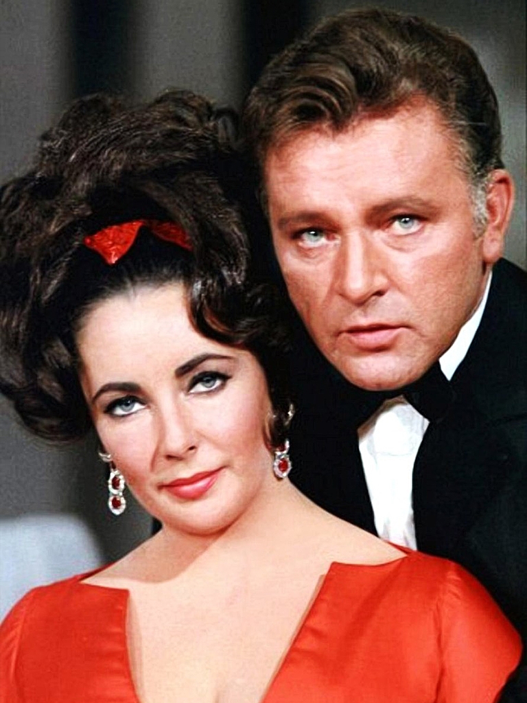 Elizabert Taylor và người tình Richard Burton kết hôn chỉ sau 10 ngày yêu đương