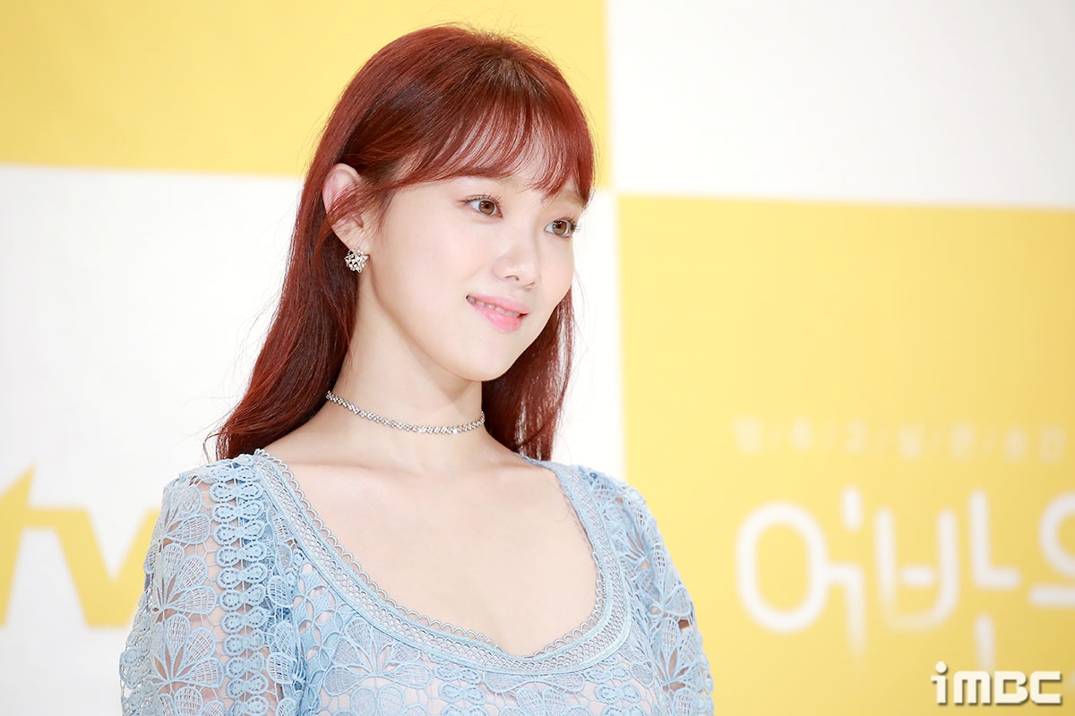 Drama mới của Lee Sung Kyung - Lee Sang Yoon tổ chức họp báo ra mắt